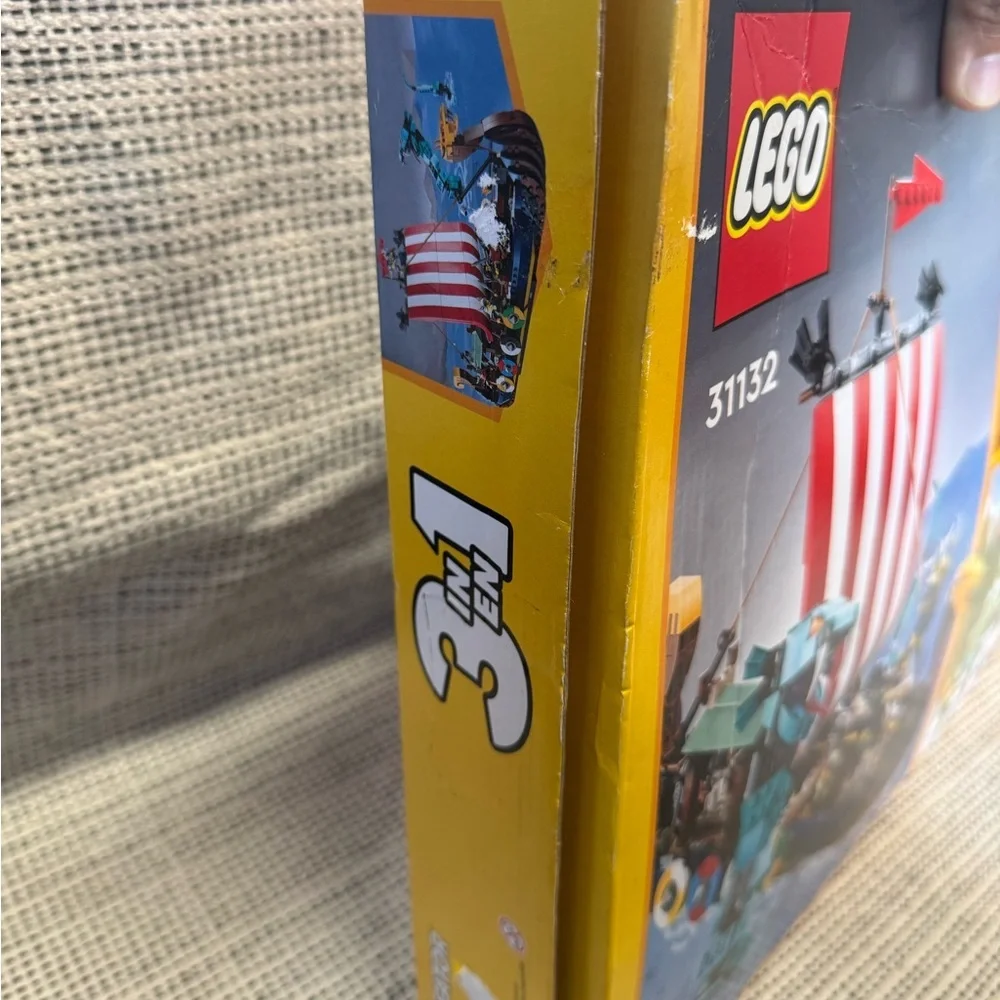 LEGO Creator 3-in-1 Viking Ship and the Midgard Serpent 31132 Open Damaged Box
